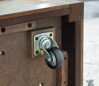 Mesa de cóctel Boardernest con 4 taburetes (5 unidades)