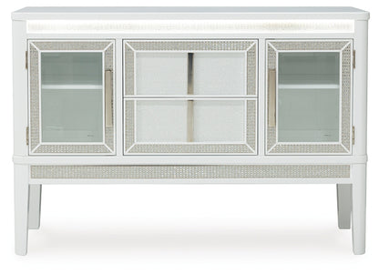 Mesero del comedor Chalanna