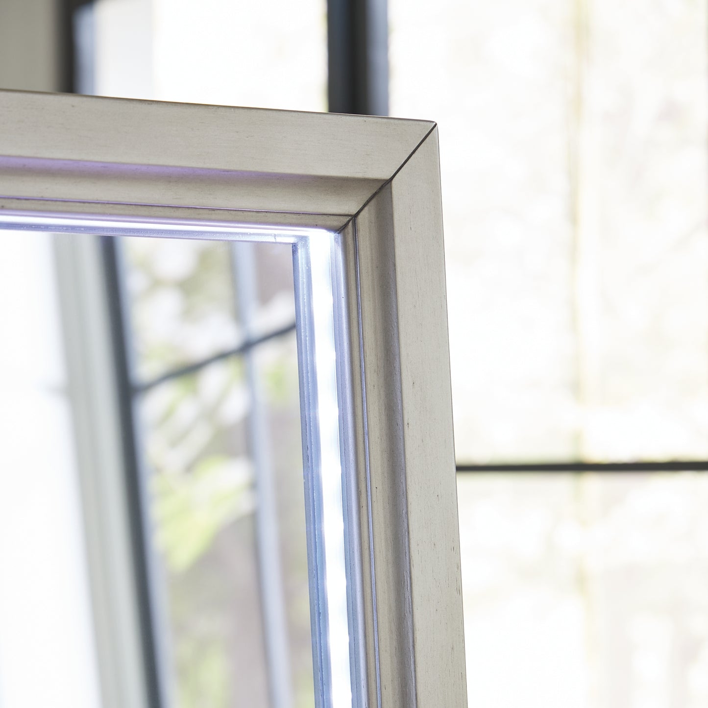 Espejo de pie/almacenamiento Evesen