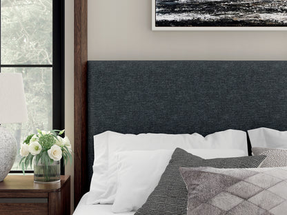 Dilenno Queen Canopy Bed