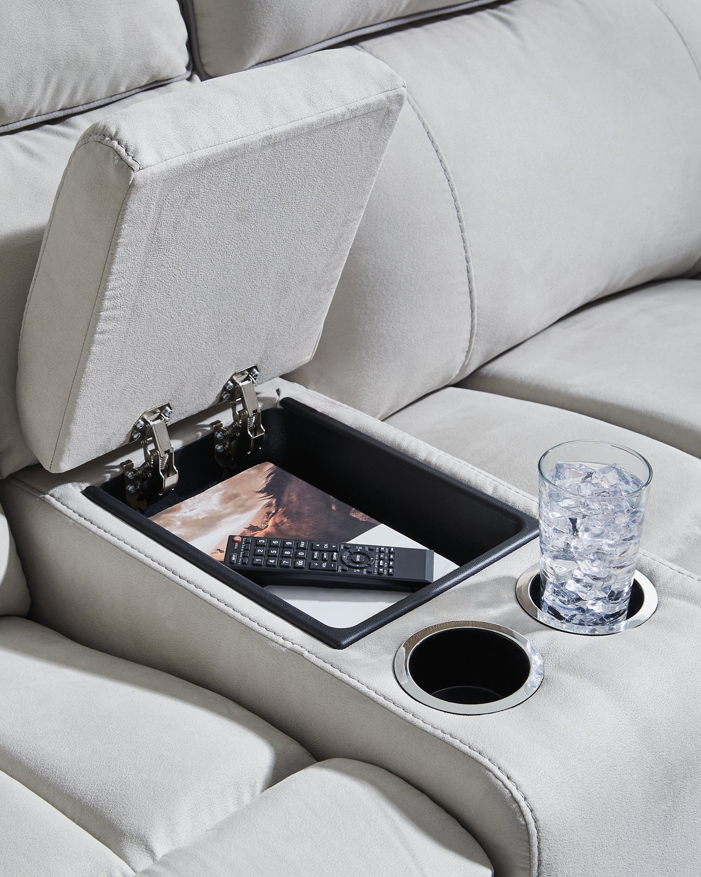 Seccional reclinable eléctrico de 3 piezas Social Pointe