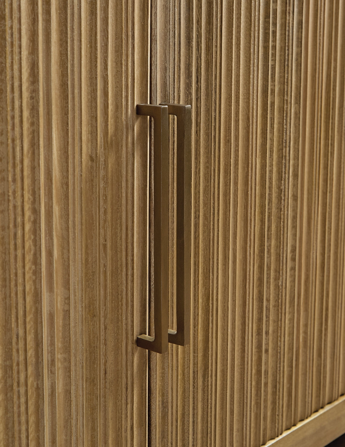 Gabinete con acento Niam