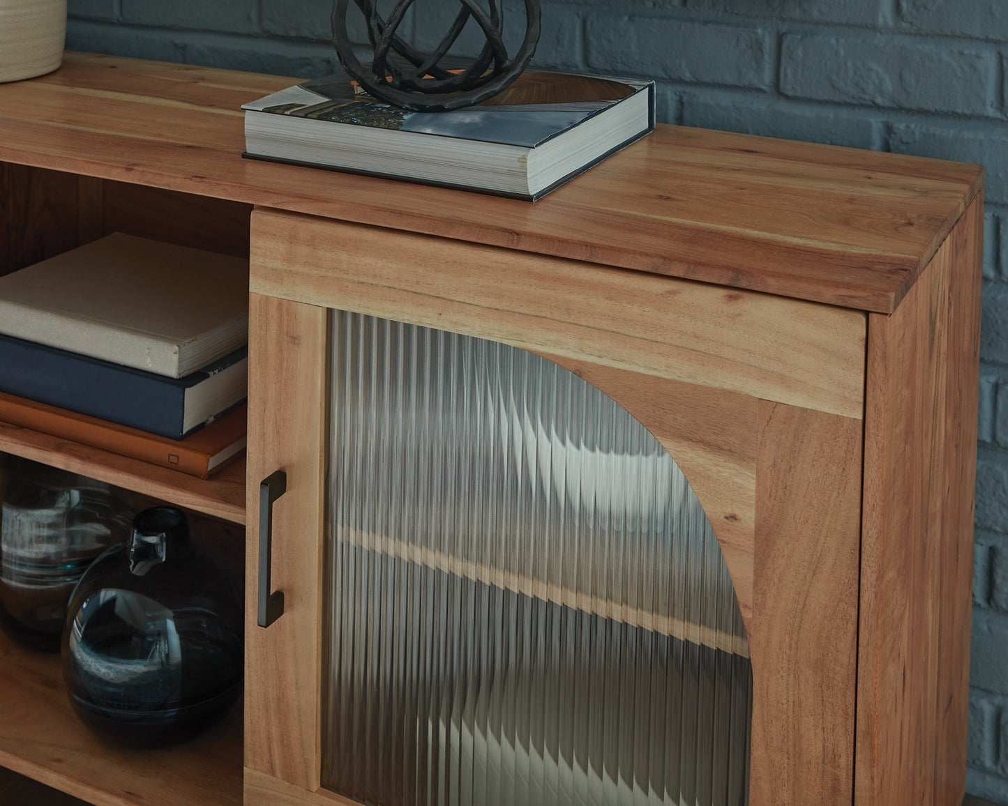 Gabinete de acento Adway