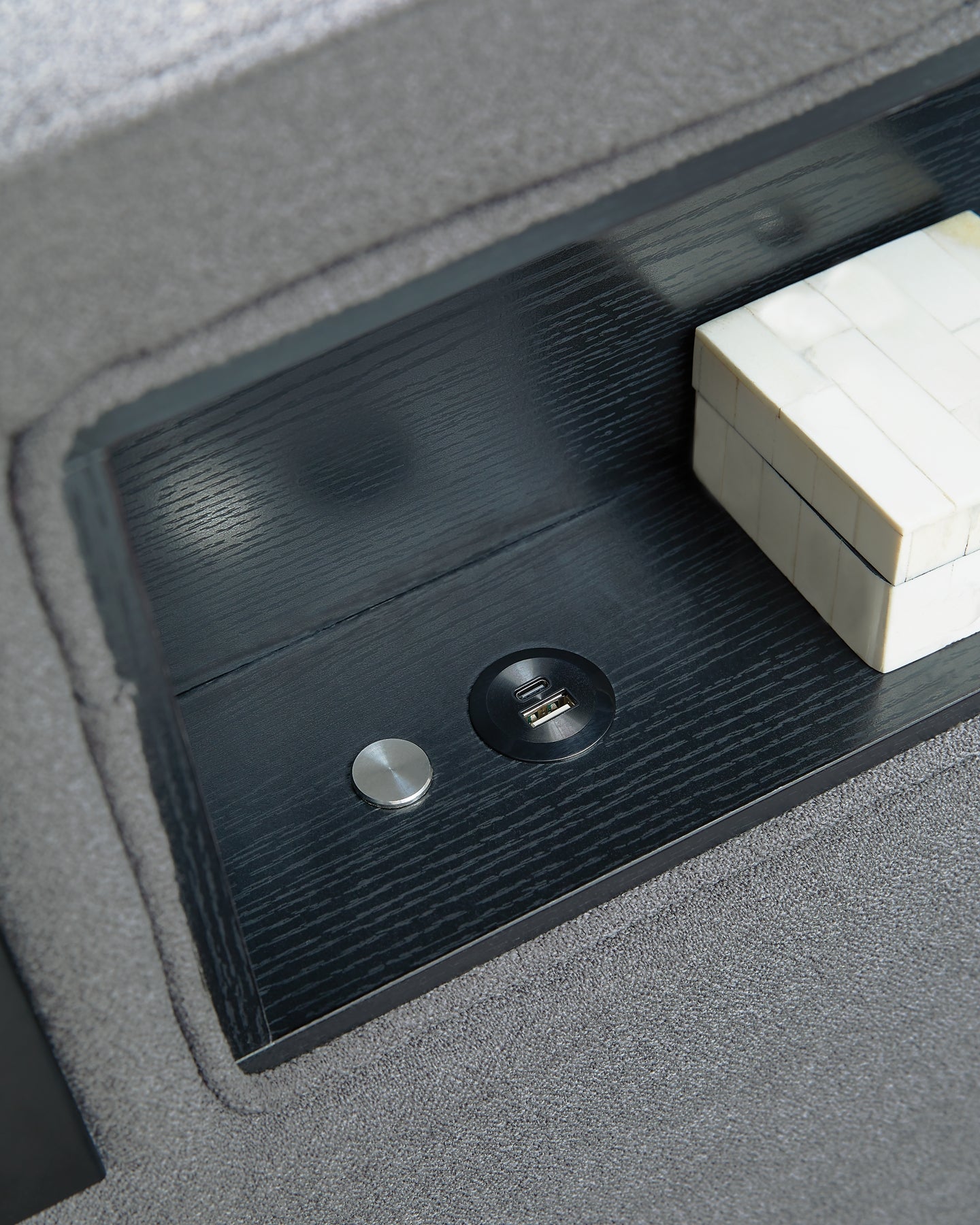 Cama tapizada Verishaw King