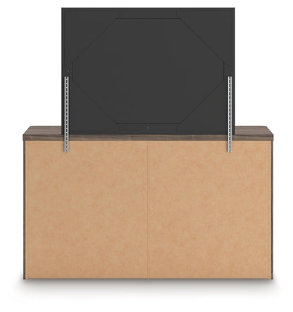 Kendanport Dresser and Mirror