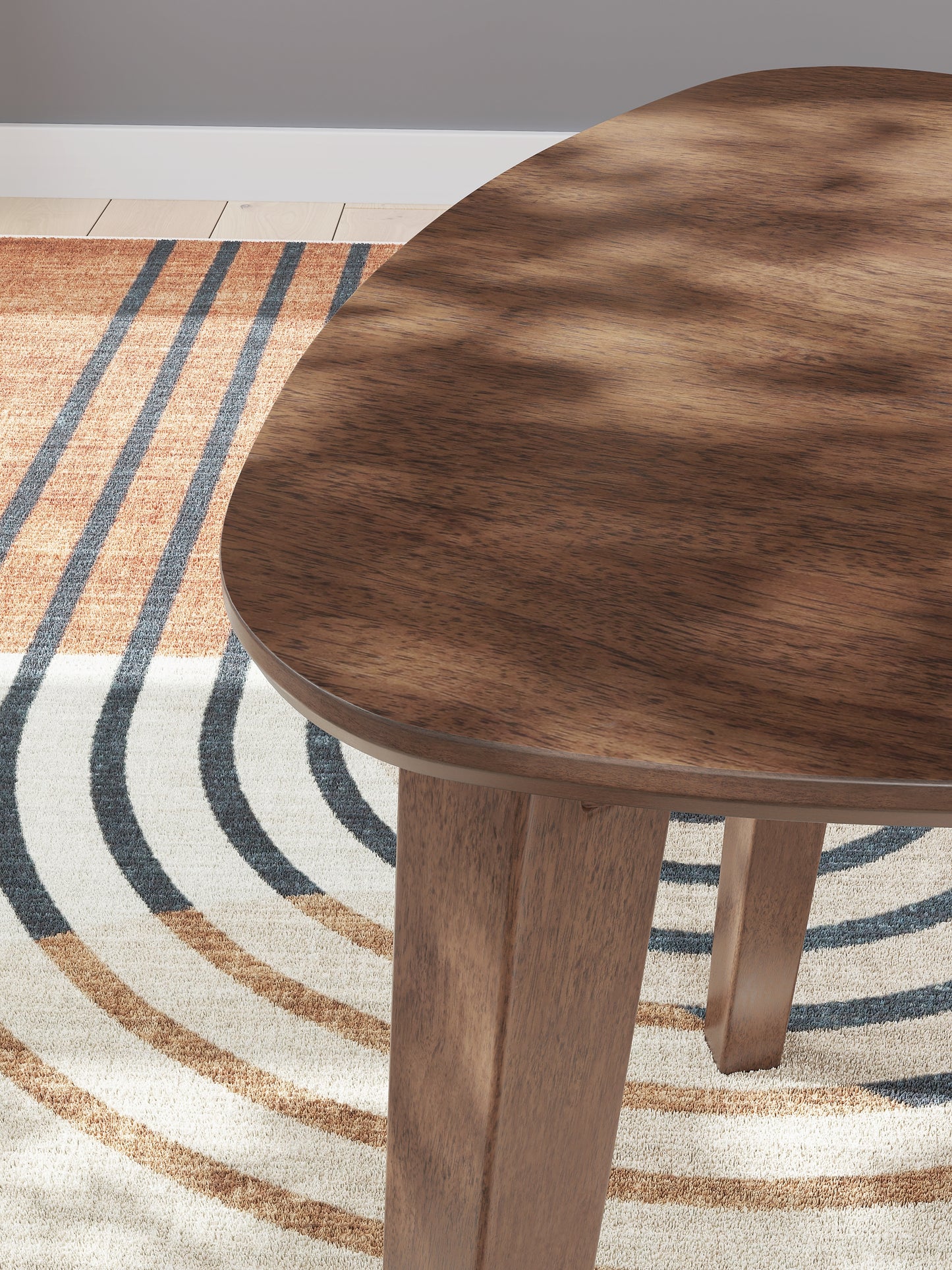 Lyncott Occasional Table Set (3/CN)