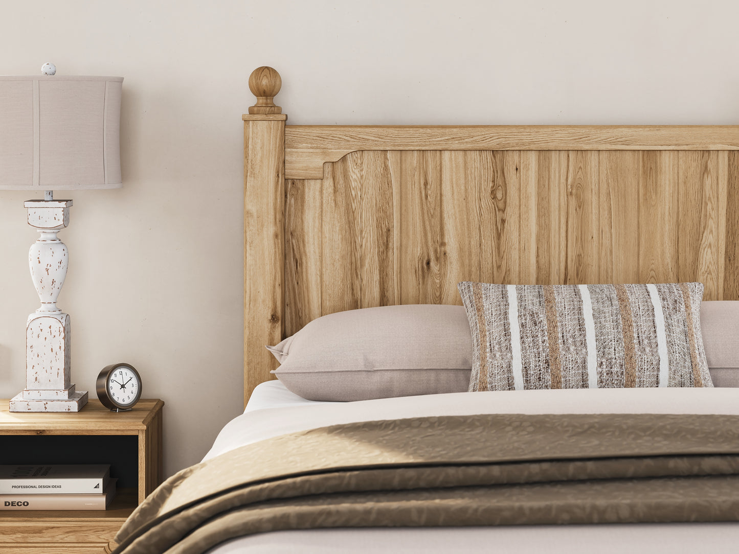 Aleaport Queen Panel Bed with Mirrored Dresser